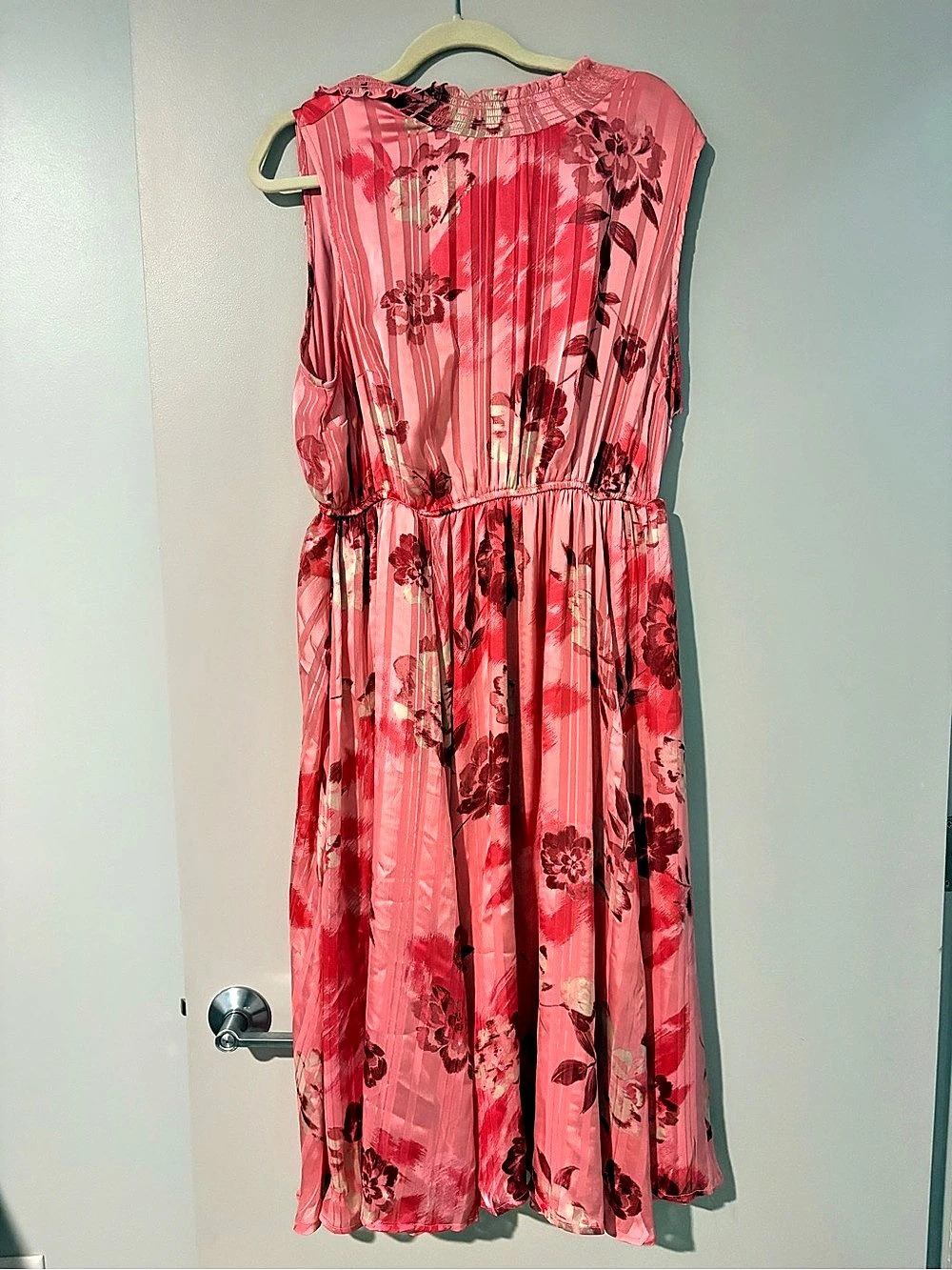 Torrid Floral Maxi Dress in Pink Size 1X NWT
